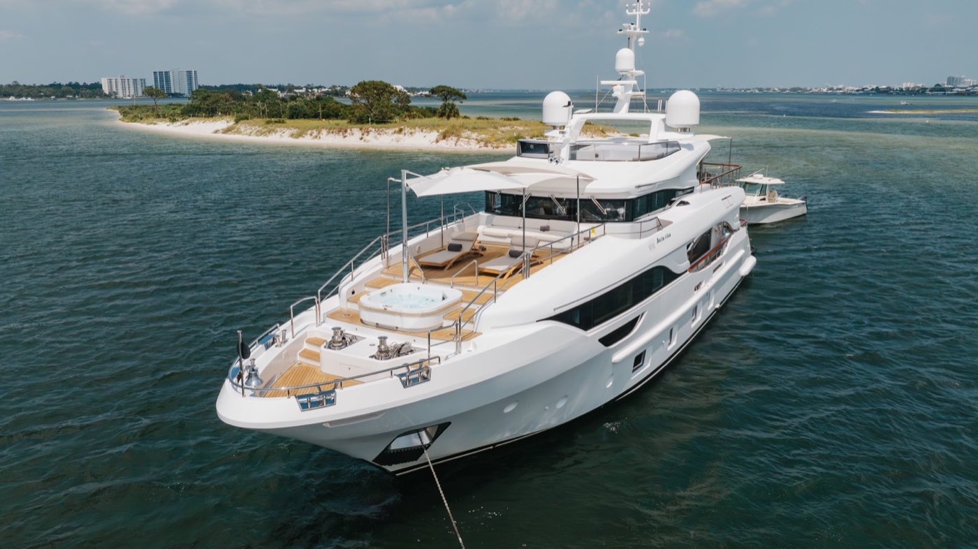 Benetti 100' — photo 6