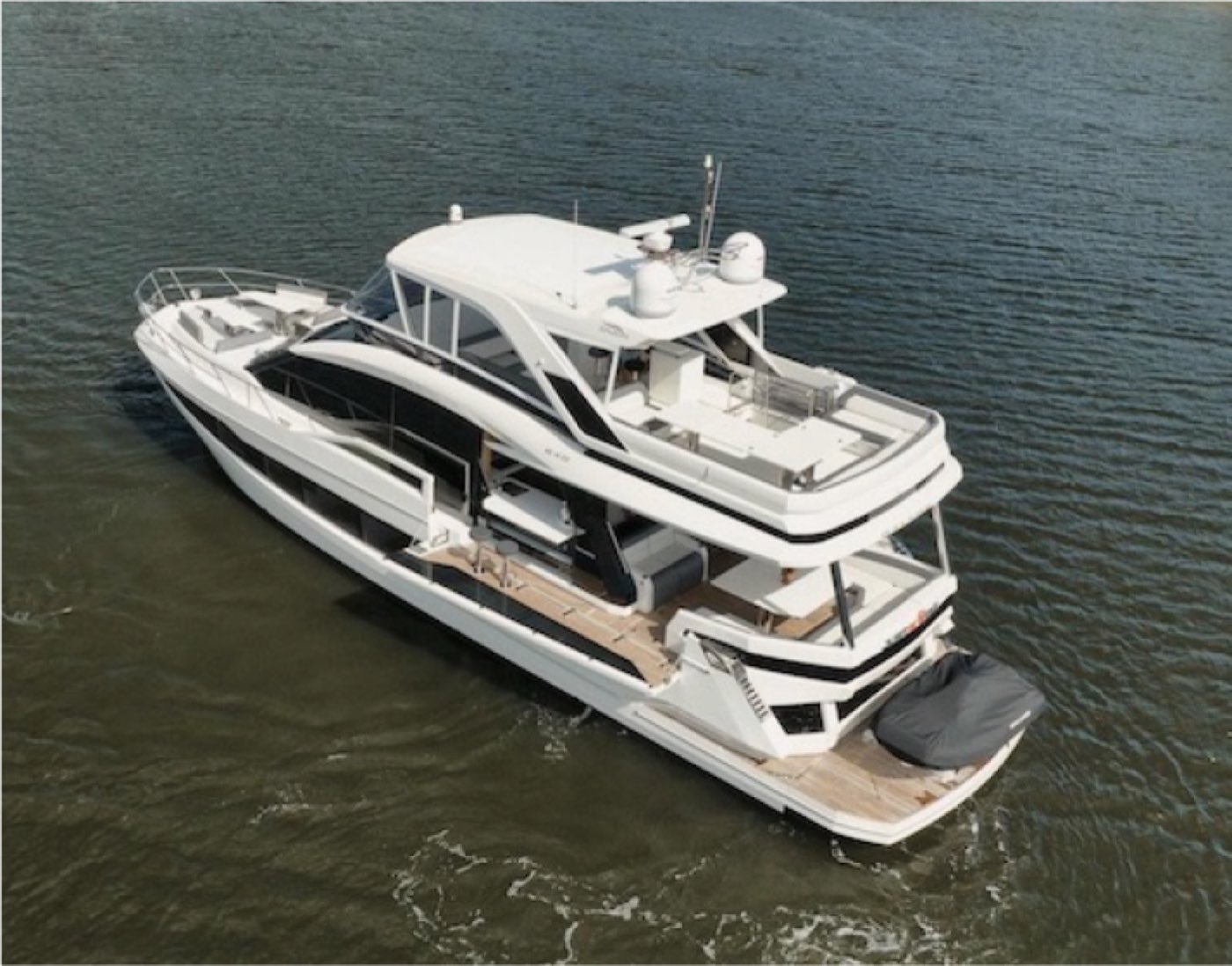Galeon 70'