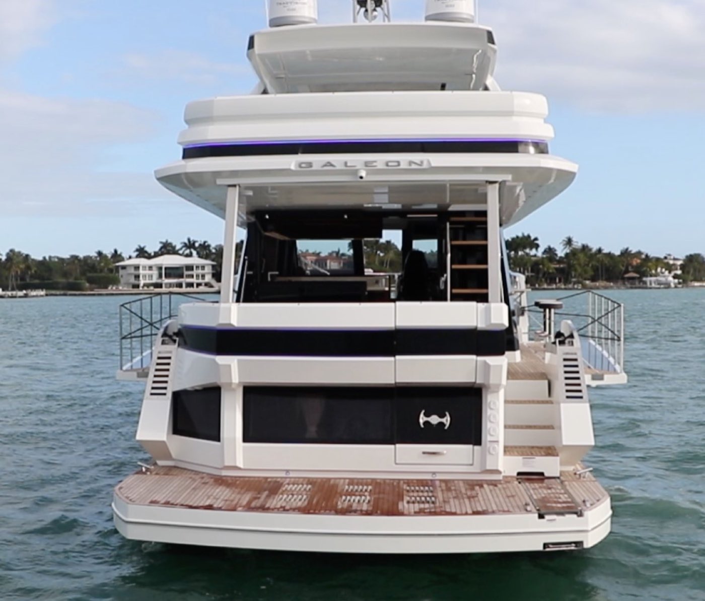 Galeon 70' — photo 3