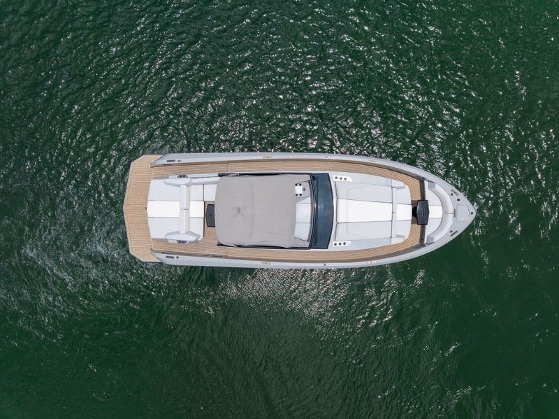 Vanquish VQ45 — photo 2
