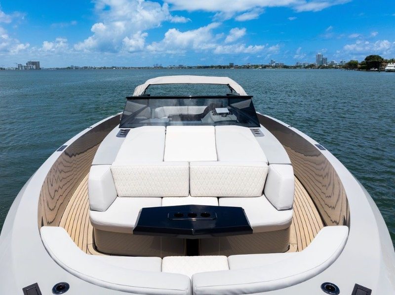 Vanquish VQ45 — photo 4