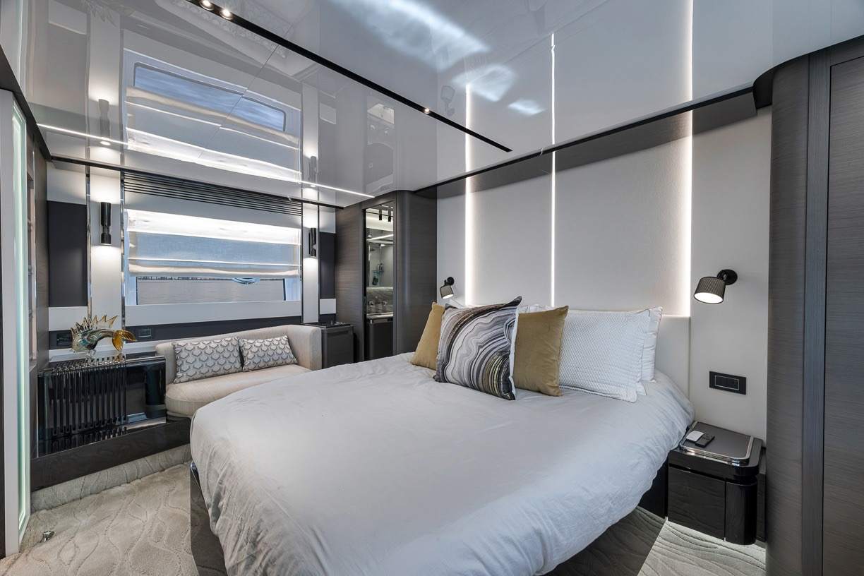 Azimut S8 — photo 7