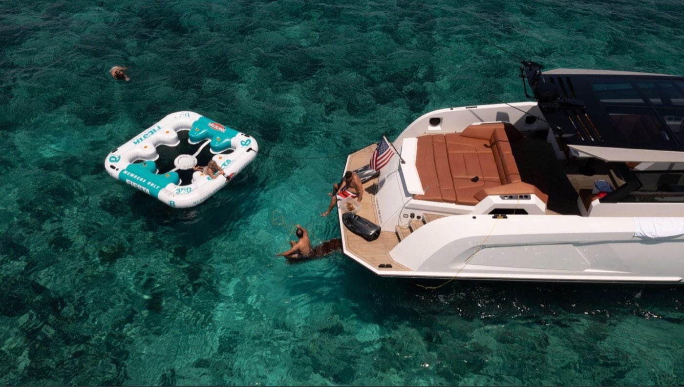 Vanquish 58' — photo 7